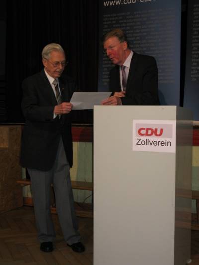 Neujahrsempfang 2012 - Übergabe der Urkunde für 60 Jahre